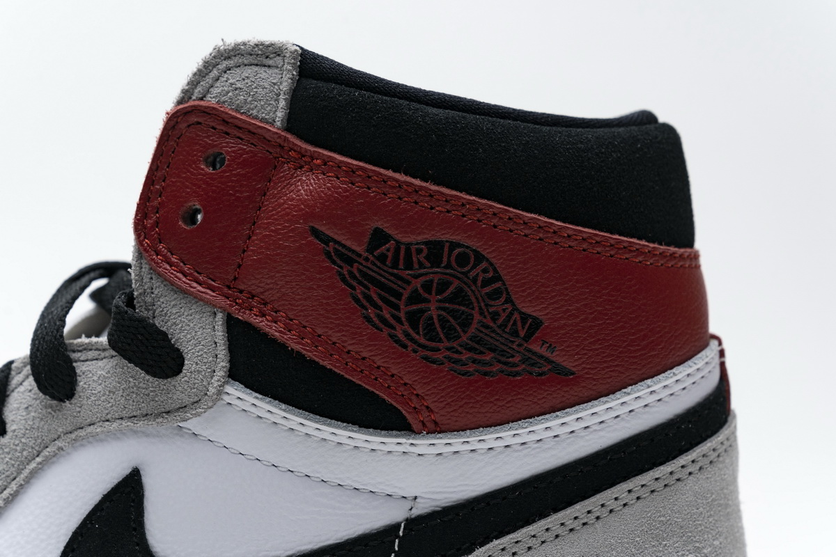 浅烟灰 PRO版乔丹1代篮球运动鞋 555088-126 Air Jordan 1 High Smoke Grey Red 009.JPG